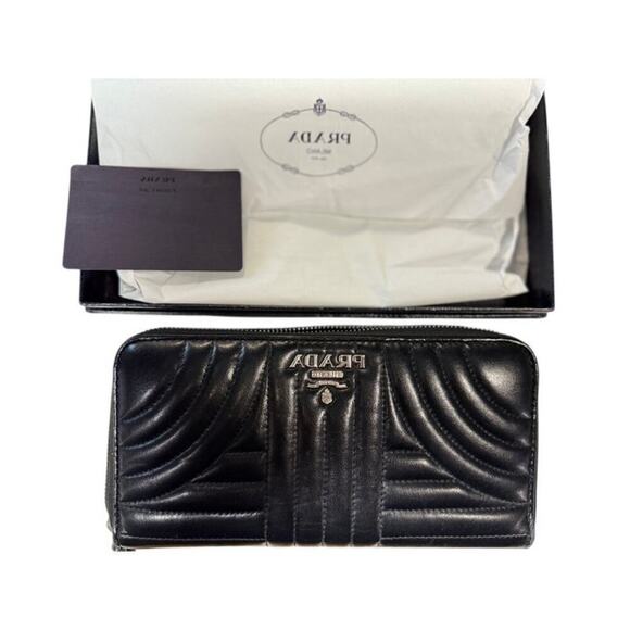 Prada Leather wallet - Picture 8 of 12